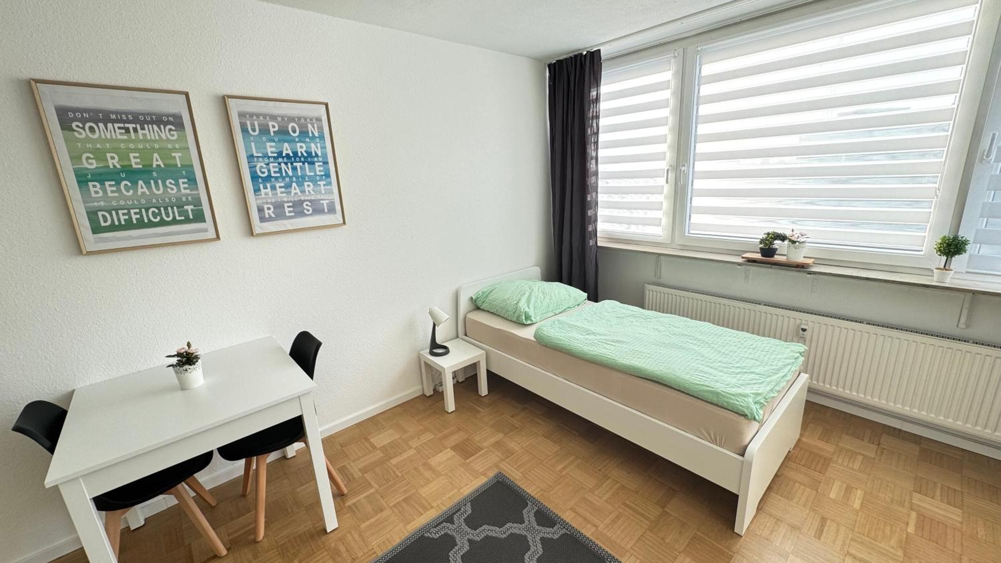Monteur & Messezimmer Ratingen-Duesseldorf Exterior photo
